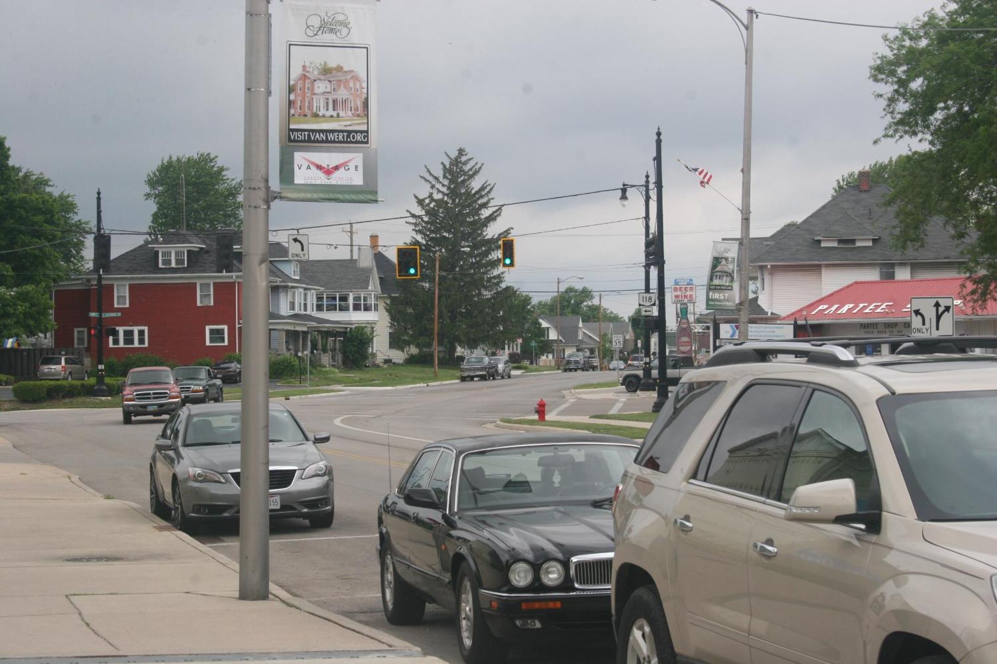 Fountain Inn Van Wert Exterior photo