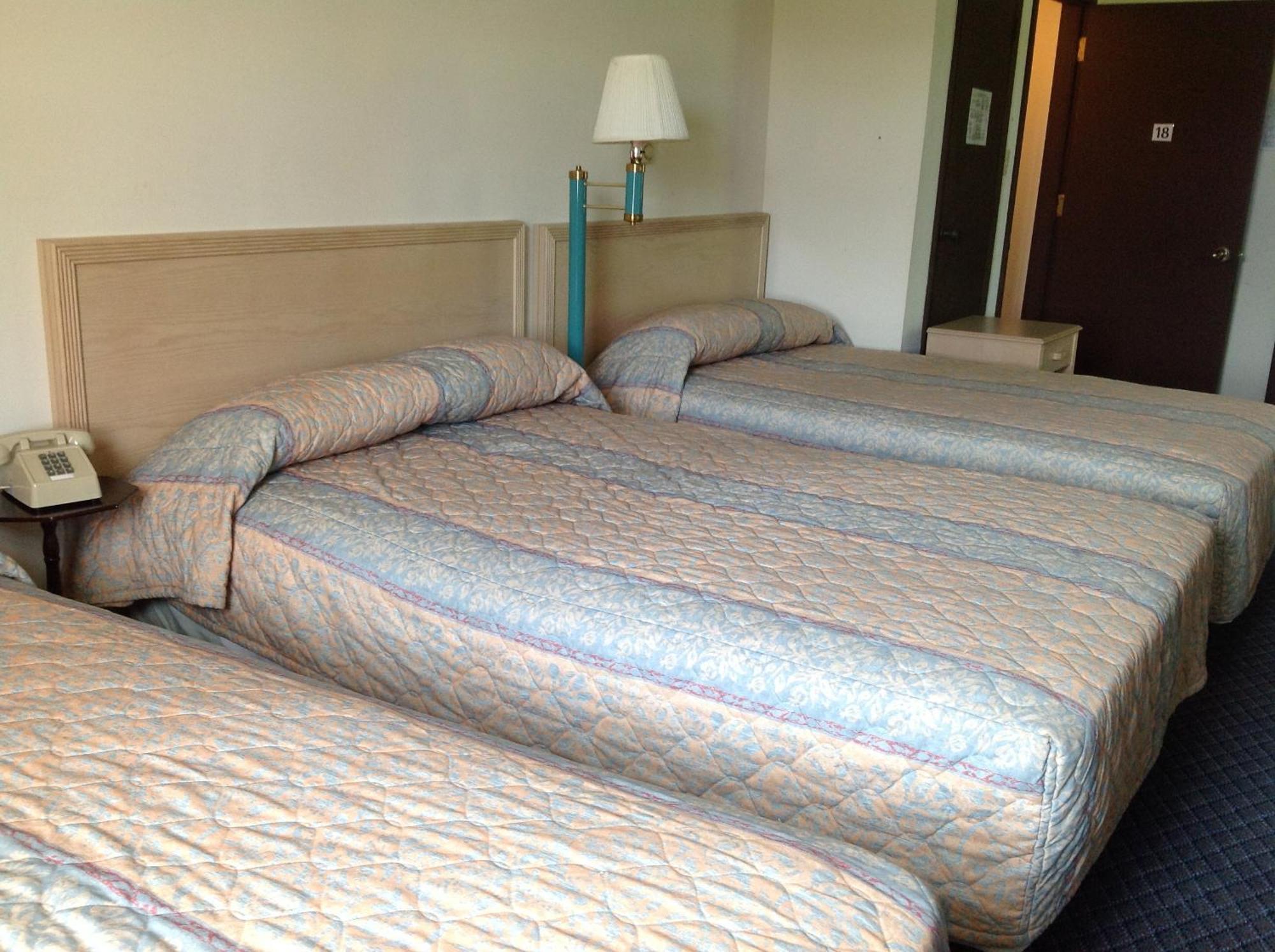 Fountain Inn Van Wert Room photo