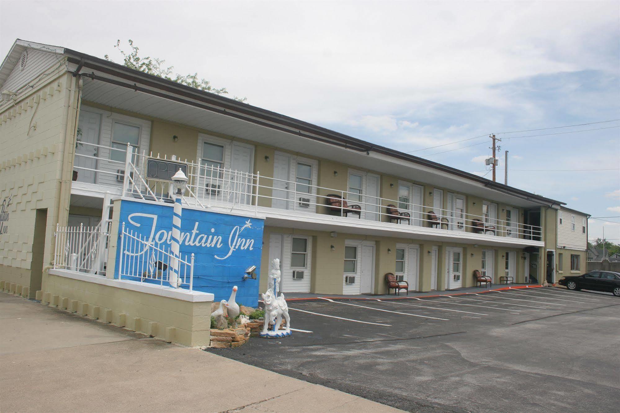 Fountain Inn Van Wert Exterior photo